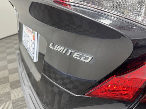 Used 2020 Toyota C-HR Limited image 12