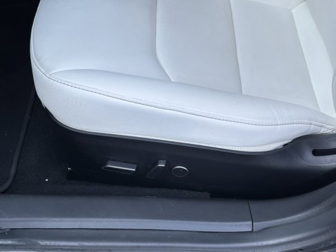 Used 2021 Tesla Model 3 Long Range image 17