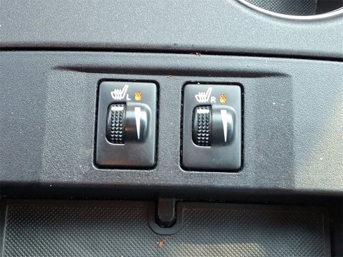 Used 2016 Toyota Camry XLE image 25