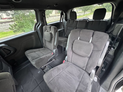 Used 2015 Dodge Grand Caravan SE w/ Quick Order Package 29E SE image 15
