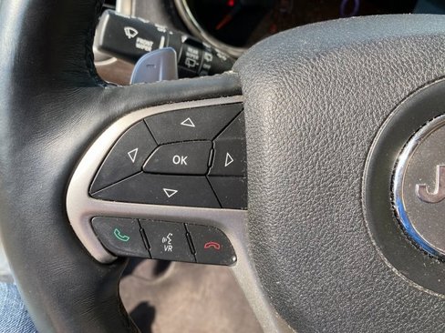Used 2017 Jeep Grand Cherokee Limited image 27