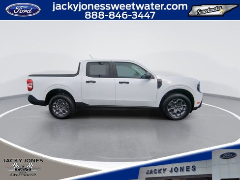 New 2025 Ford Maverick XLT image 9