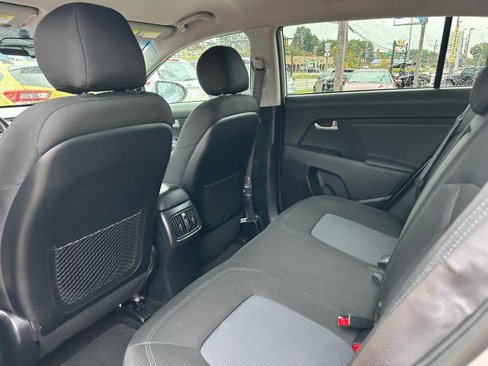 Used 2016 Kia Sportage LX image 10