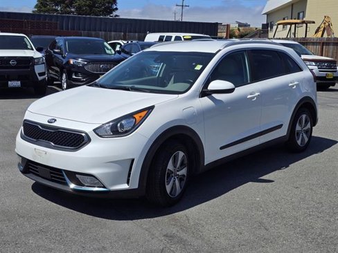 Used 2019 Kia Niro LX image 3