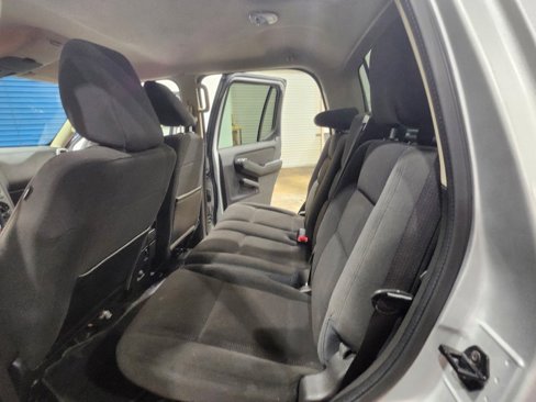 Used 2010 Ford Explorer Sport Trac XLT image 11