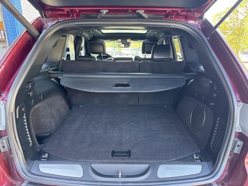 Used 2018 Jeep Grand Cherokee Limited w/ Luxury Group II image 27