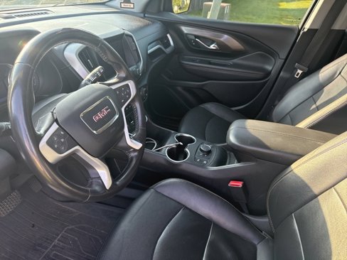 Used 2020 GMC Terrain SLT image 4