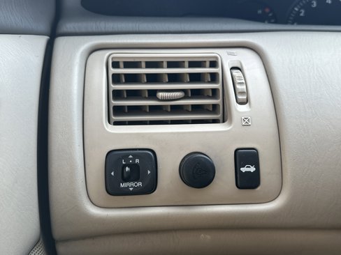 Used 2003 Toyota Avalon XL image 21