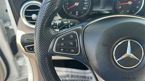 Used 2019 Mercedes-Benz GLC 300 4MATIC image 17