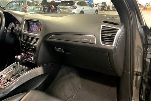 Used 2016 Audi SQ5 Premium Plus w/ Technology Package image 16