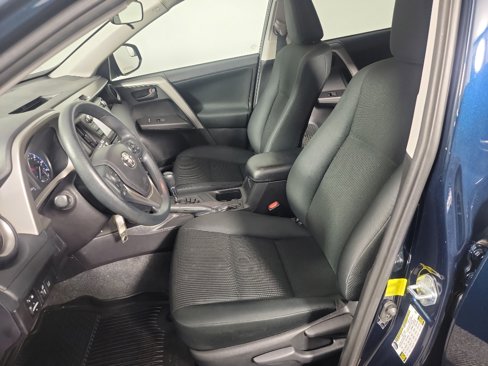 Used 2017 Toyota RAV4 LE image 19