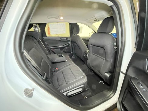 Used 2025 Ford Escape Active w/ Cold Weather Package image 4