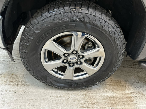 Used 2019 Ford F150 XLT w/ Equipment Group 302A Luxury image 11