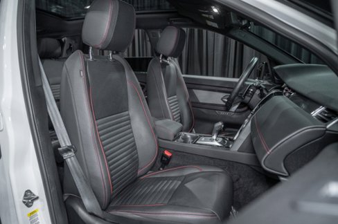 Used 2022 Land Rover Discovery Sport SE R-Dynamic image 13