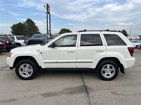Used 2005 Jeep Grand Cherokee Limited image 2