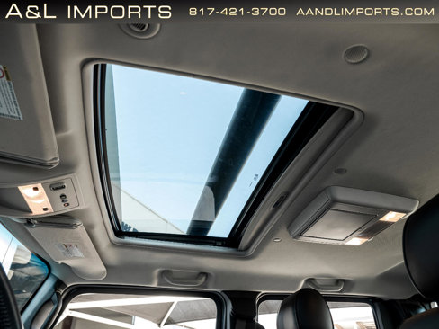 Used 2008 HUMMER H2 SUT w/ Silver Ice Limited Edition image 18