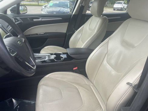 Used 2015 Ford Fusion Titanium image 9