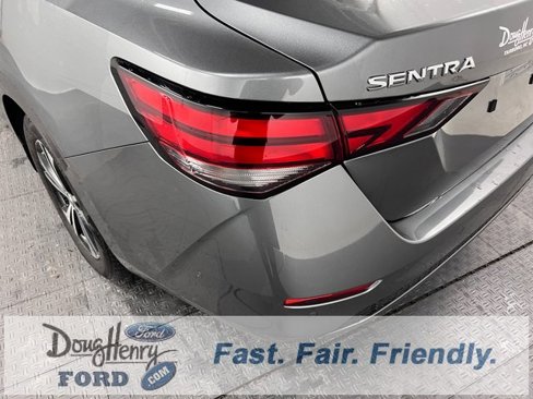Used 2023 Nissan Sentra SV image 12