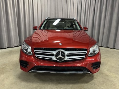 Used 2017 Mercedes-Benz GLC 300 4MATIC image 2