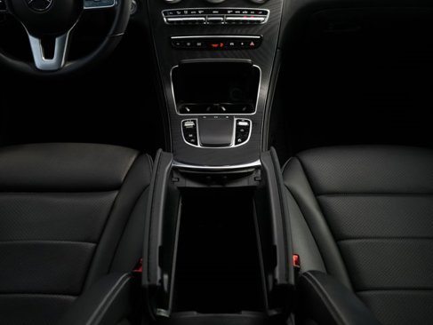 Certified 2020 Mercedes-Benz GLC 300 4MATIC image 31