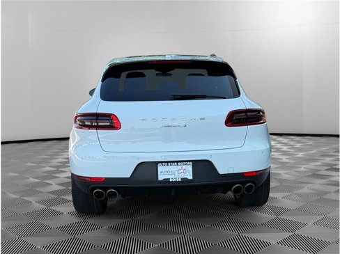 Used 2017 Porsche Macan S image 4