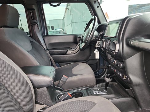 Used 2017 Jeep Wrangler Unlimited Sport image 19