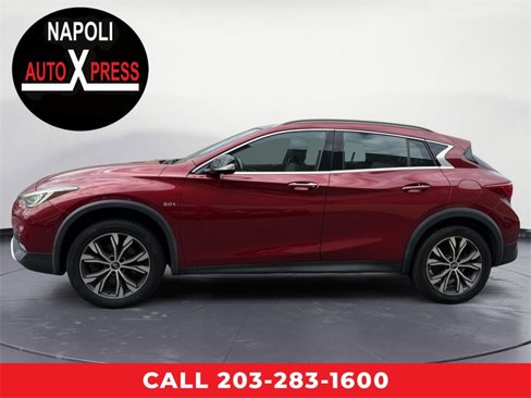 Used 2017 INFINITI QX30 Premium w/ Technology Package image 6
