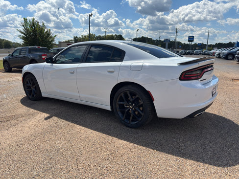 Used 2023 Dodge Charger SXT w/ Blacktop Package image 3