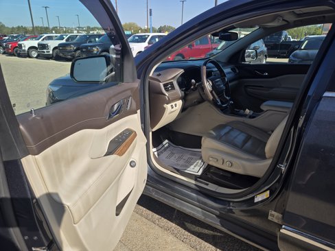 Used 2019 GMC Acadia Denali image 11