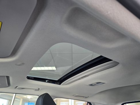New 2025 Hyundai Venue SEL image 25
