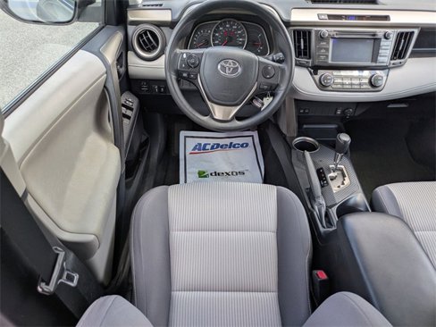 Used 2013 Toyota RAV4 XLE image 15