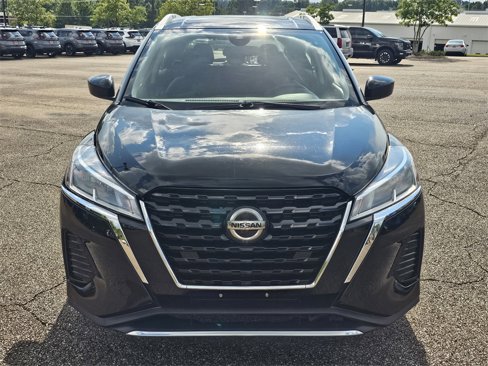 Used 2021 Nissan Kicks SV image 2
