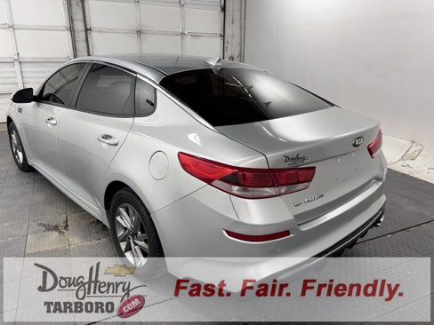 Used 2019 Kia Optima LX image 5