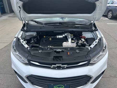 Certified 2022 Chevrolet Trax LT w/ Sport Edition image 33