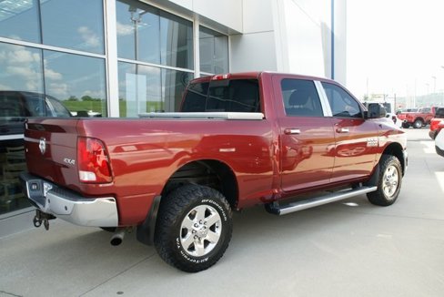 Used 2015 RAM 2500 SLT w/ Luxury Group image 3