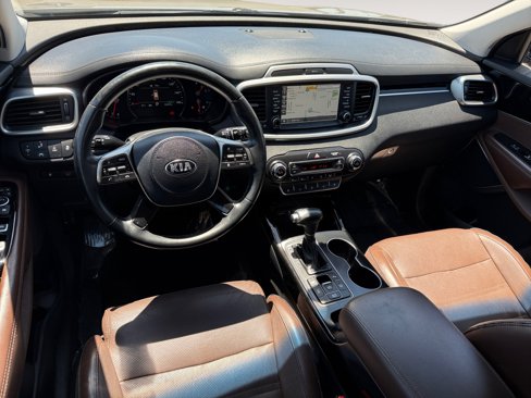 Used 2019 Kia Sorento SX w/ SX Touring Package image 15