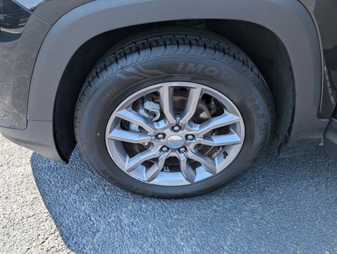 Used 2023 GMC Terrain SLT image 26
