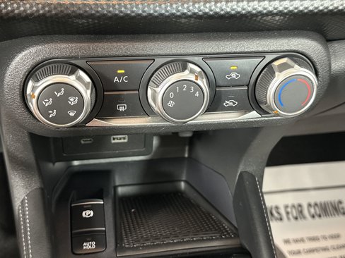 Used 2023 Nissan Kicks SV image 20