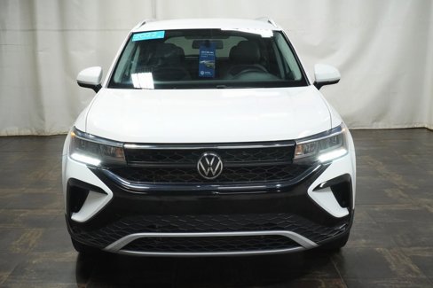 Used 2022 Volkswagen Taos SE image 4