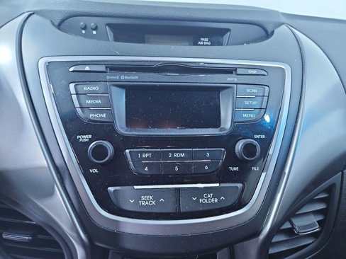 Used 2013 Hyundai Elantra Limited image 19