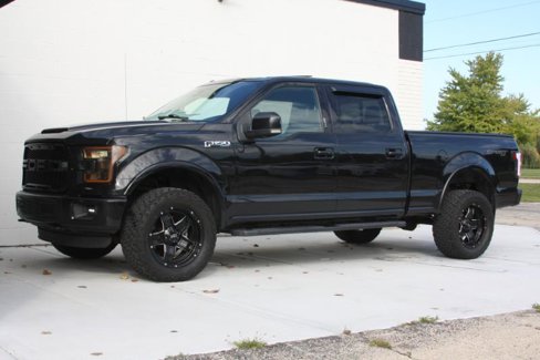 Used 2015 Ford F150 Lariat w/ Equipment Group 502A Luxury image 12