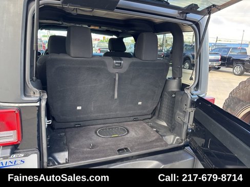 Used 2016 Jeep Wrangler Rubicon w/ Power Convenience Group image 34
