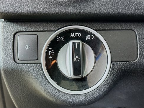 Used 2013 Mercedes-Benz C 250 Coupe image 10