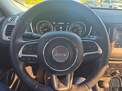 Used 2017 Jeep Compass Latitude w/ Popular Equipment Group image 13