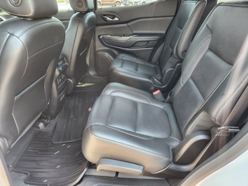 Used 2019 GMC Acadia SLT image 8