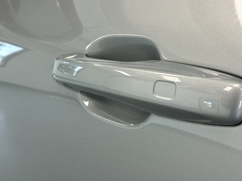 Used 2023 Volvo XC60 B5 Plus image 15