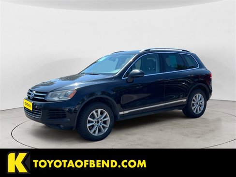 Used 2013 Volkswagen Touareg Sport image 1
