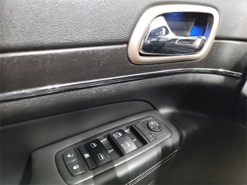 Used 2015 Jeep Grand Cherokee Limited image 17