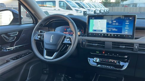 New 2025 Lincoln Corsair Reserve w/ Jet Appearance Package image 15