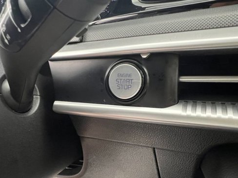 Used 2022 Kia K5 LXS image 33